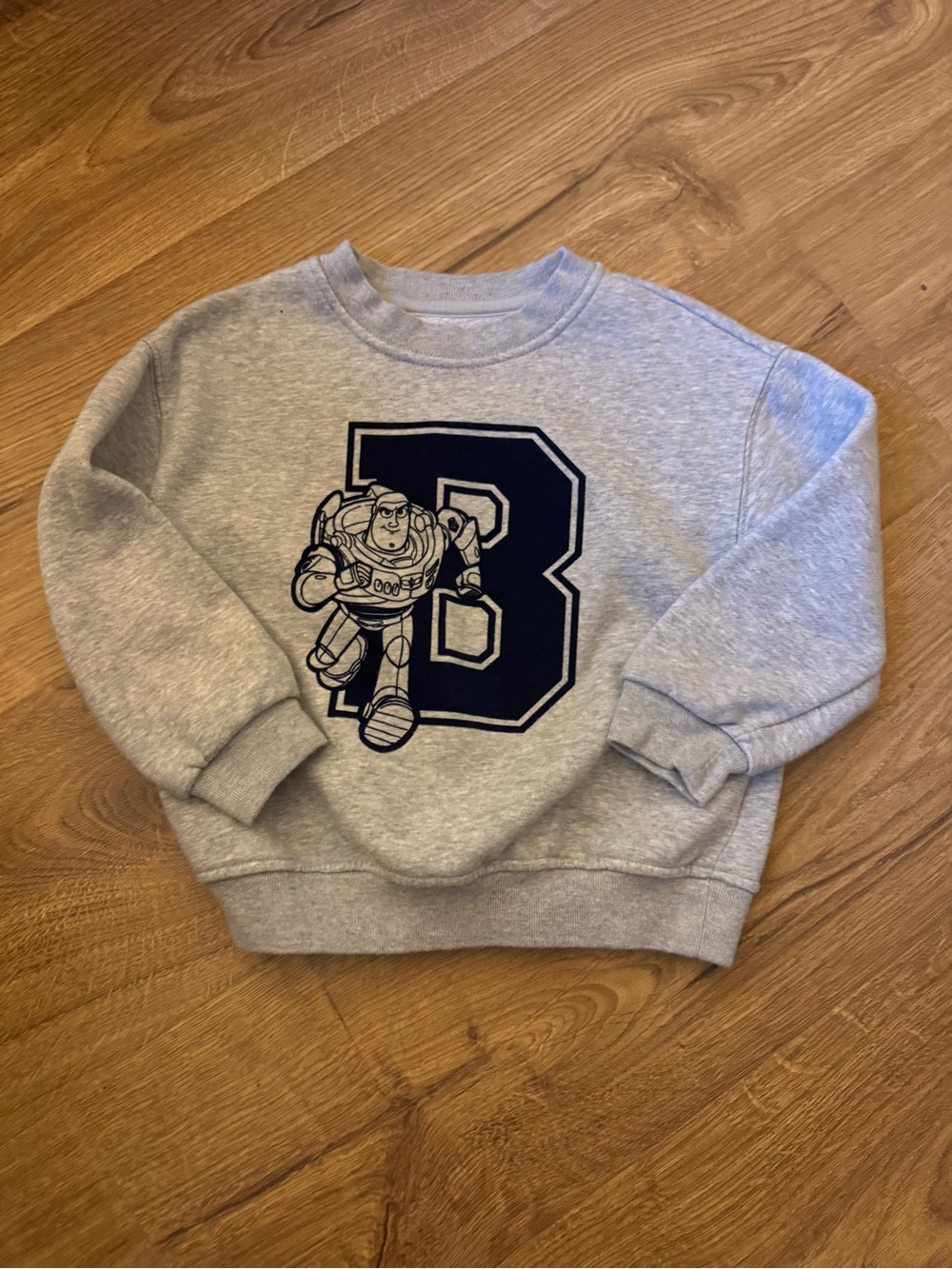 Gap Buzz Lightyear Sweatshirt (Size 4T)